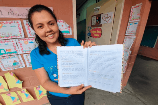 Diane é uma das ganhadoras do prêmio "EDUCAB Profª Terezinha Togni: Boas Práticas na Educação". (Foto: Divulgação)