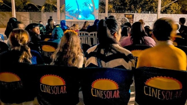 CineSolar atrai mais de 400 pessoas ao Parque Guarani em Várzea Paulista