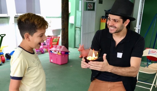 Voluntários do HU preparam programação especial na Semana da Criança