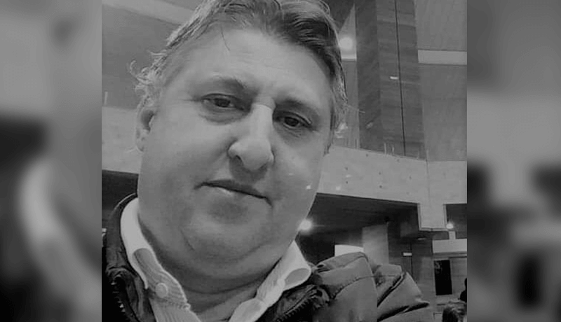 Foto de servidor público em preto e branco