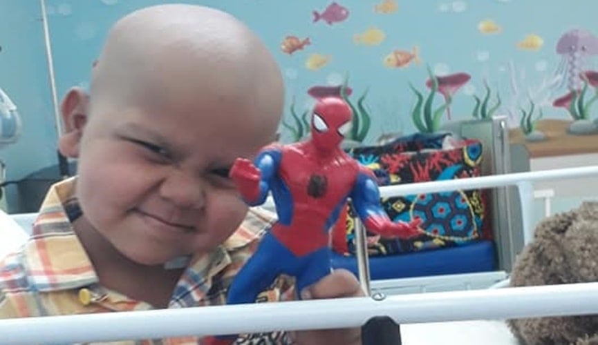 Voluntários realizam ‘Pedágio do Bem’ na Avenida 9 de Julho para salvar Enzo