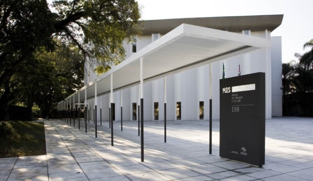 Fachada do Museu da Imagem e do Som
