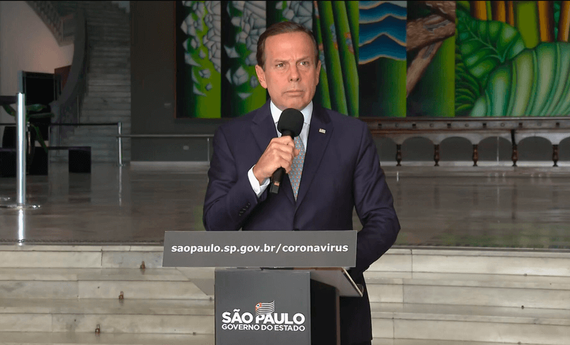 Doria em coletiva de imprensa