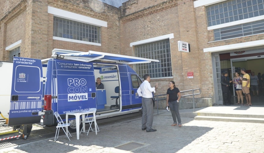 Procon Móvel estacionado no Complexo Fepasa em Jundiaí Procon Móvel estacionado no Complexo Fepasa em Jundiaí