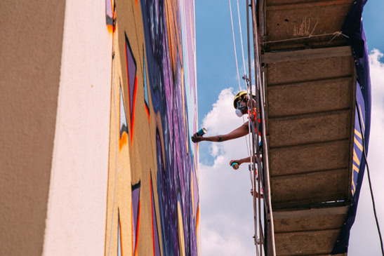 Grafite gigante em prédio. (Foto: Divulgação)