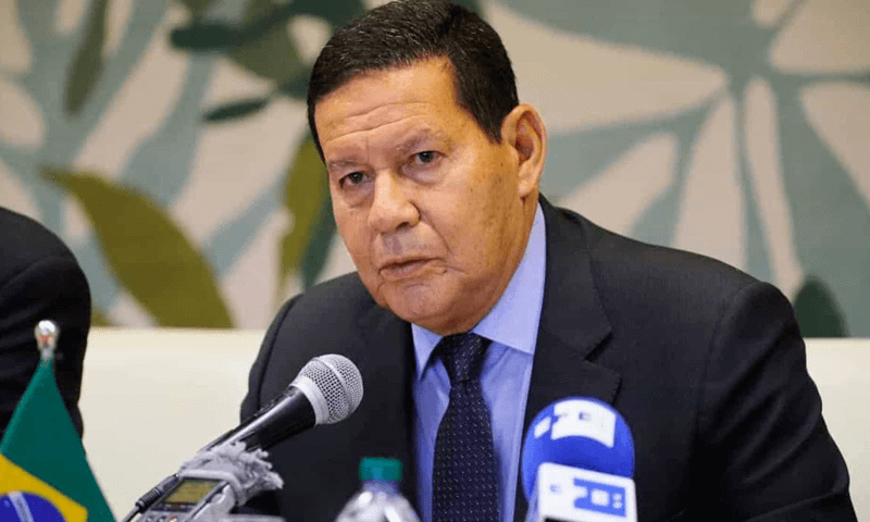 Mourão em coletiva