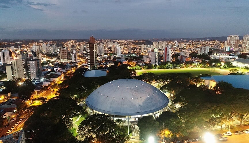 Imagem aérea da quadra do Bolão em Jundiaí