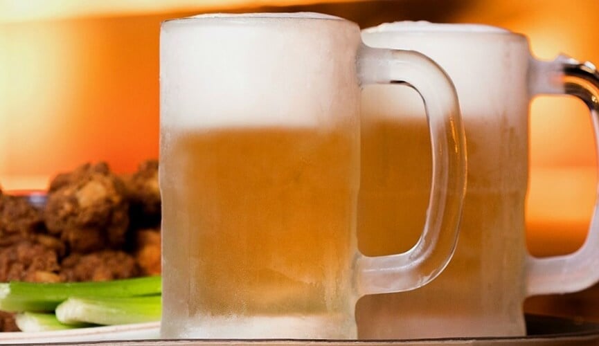 Chope com frango assado