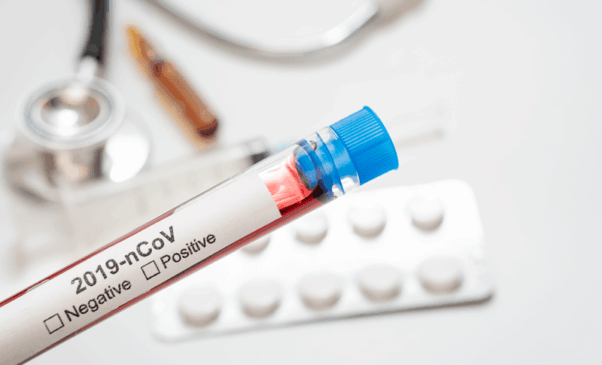 Tubo de ensaio com sangue