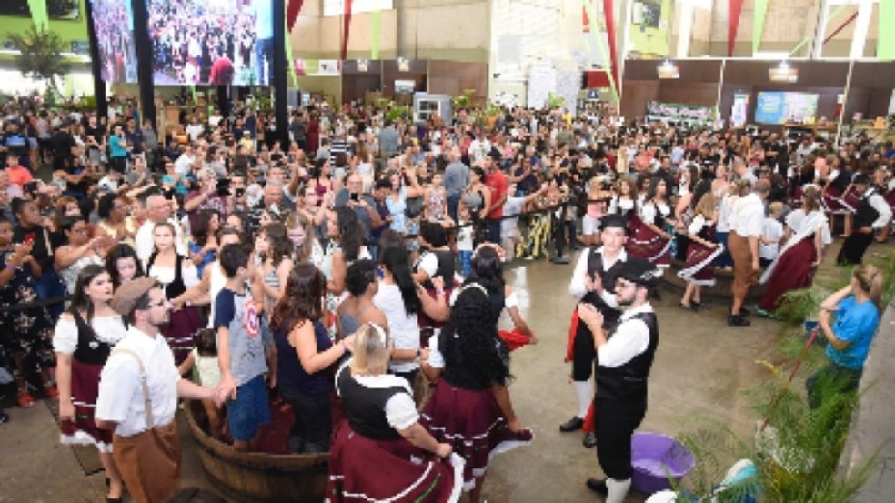 Festa da Uva 2023 terá tradução em Libras e ação de sustentabilidade