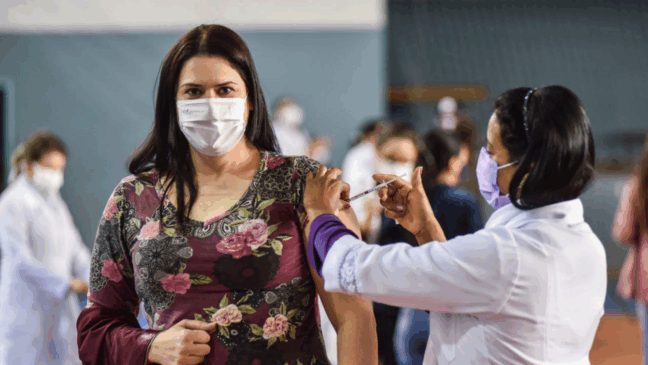 Covid-19: SP ultrapassa União Europeia e EUA em proporção de vacinados