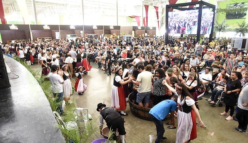 Festa da Uva de Jundiaí recebe público de 65 mil pessoas no primeiro final de semana