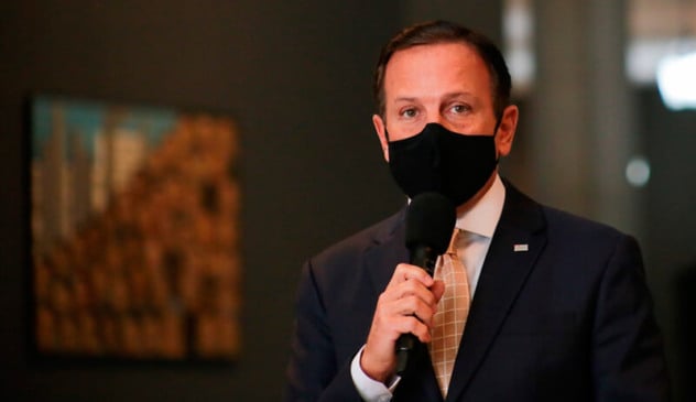 Réveillon e Carnaval só depois da vacina, defende Doria