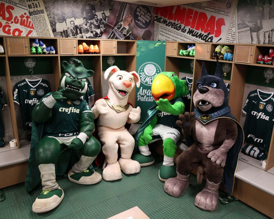 Mascotes do Palmeiras e Superpets