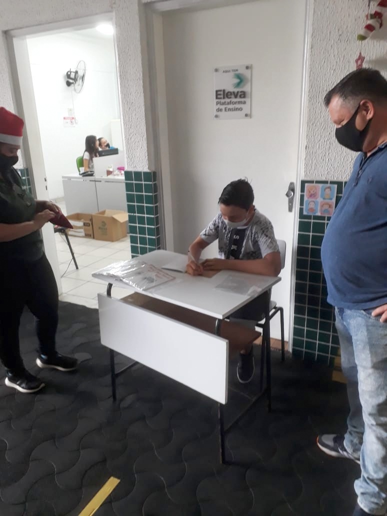 Sessão de autógrafos do livro 'Meu Mundo Gamer'