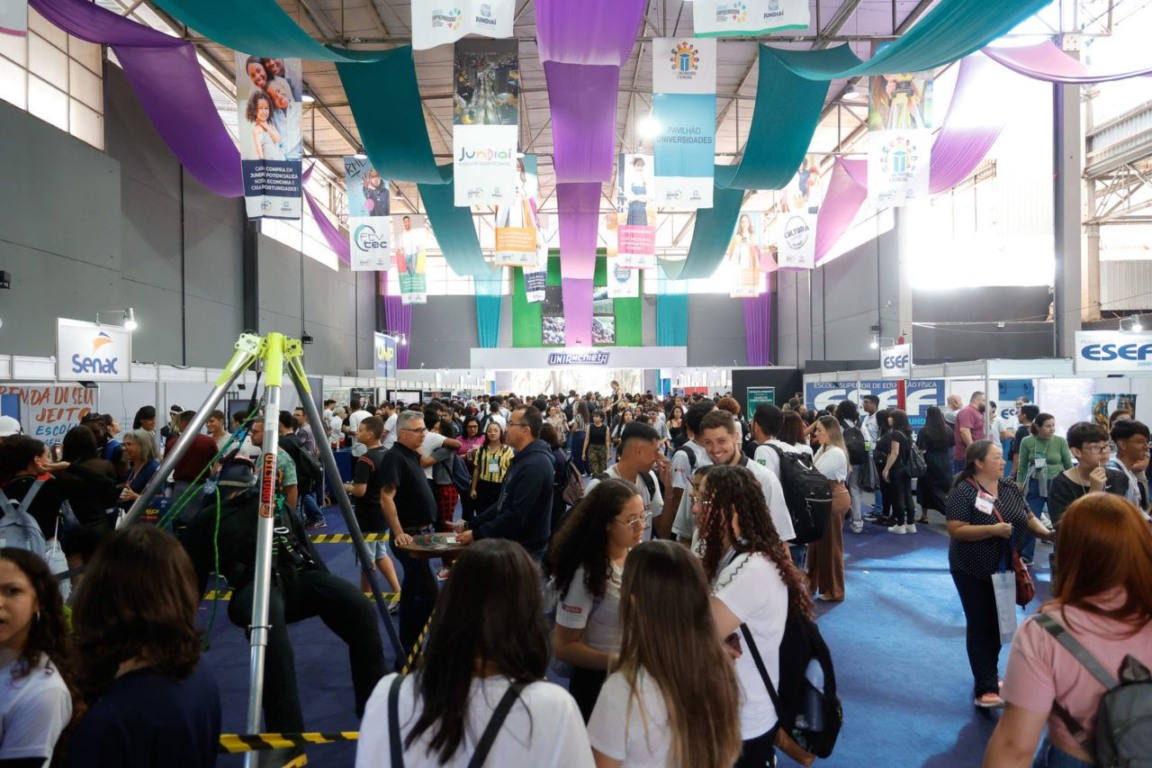 Público superior a 25 mil pessoas marca sucesso da Feira das Profissões e Tecnologia Público superior a 25 mil pessoas marca sucesso da Feira das Profissões e Tecnologia