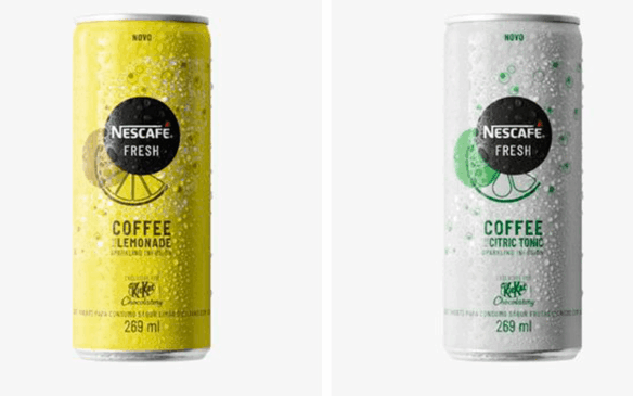 Latas da bebida em dois rótulos