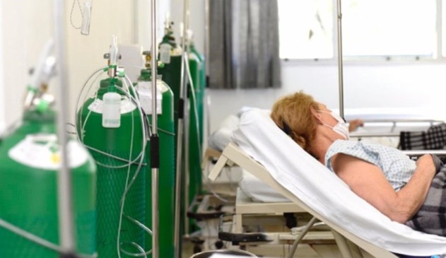 Foto de cilindros de oxigênio