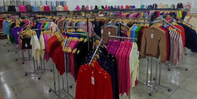 Começou! Feira de Malhas do Multi Moda Center voltou com peças a partir de R$ 29,90