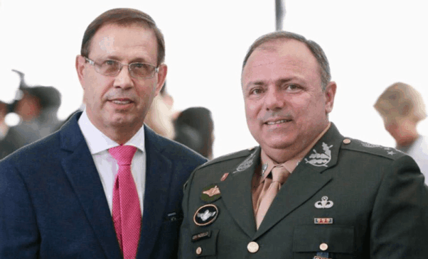 Carlos Wizard e Eduardo Pazuello