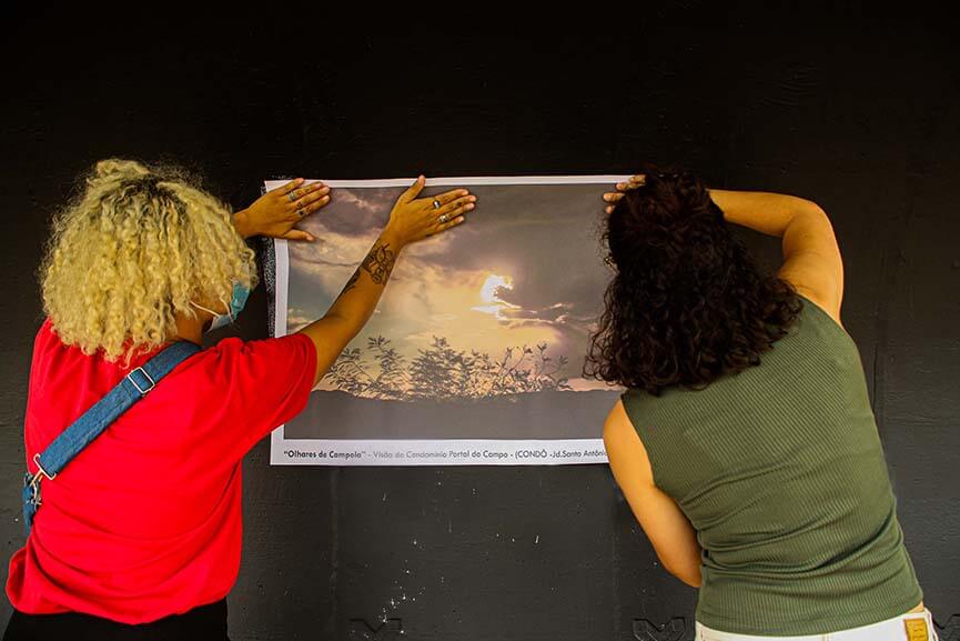 Em ação - lambe-lambe: Jenifer Rocco (@jeni_rocco)