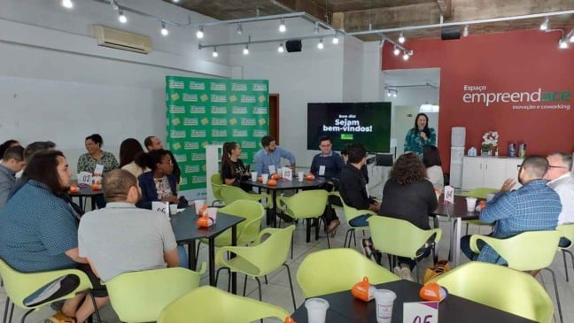 Reunião na ACE Jundiaí