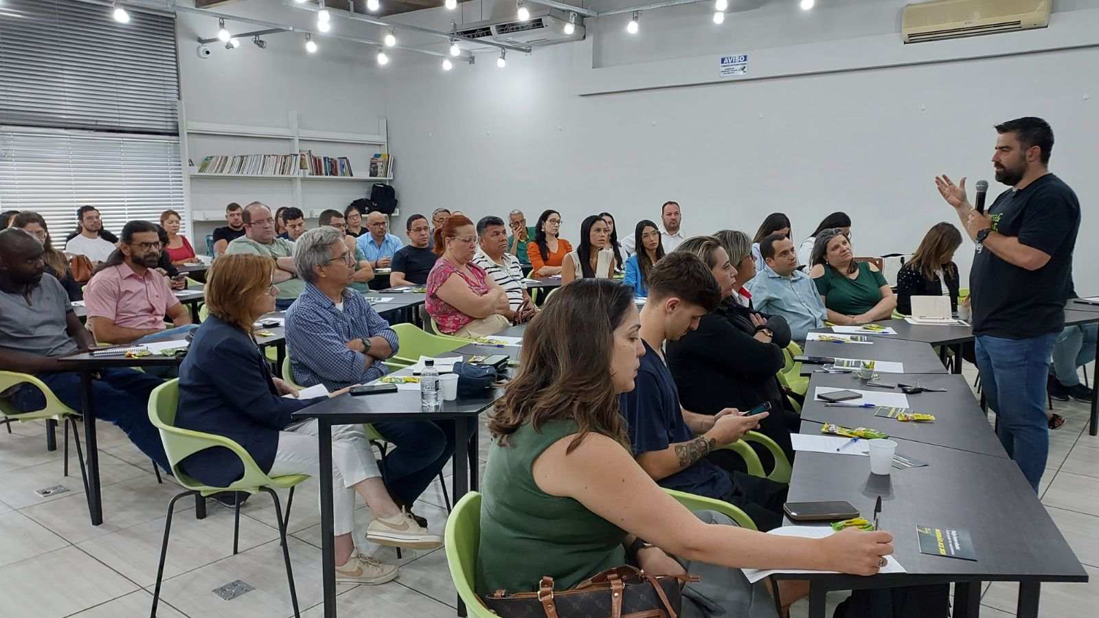 Sala de palestra ACE Jundiaí