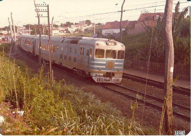 Trem chegando a Jundiaí