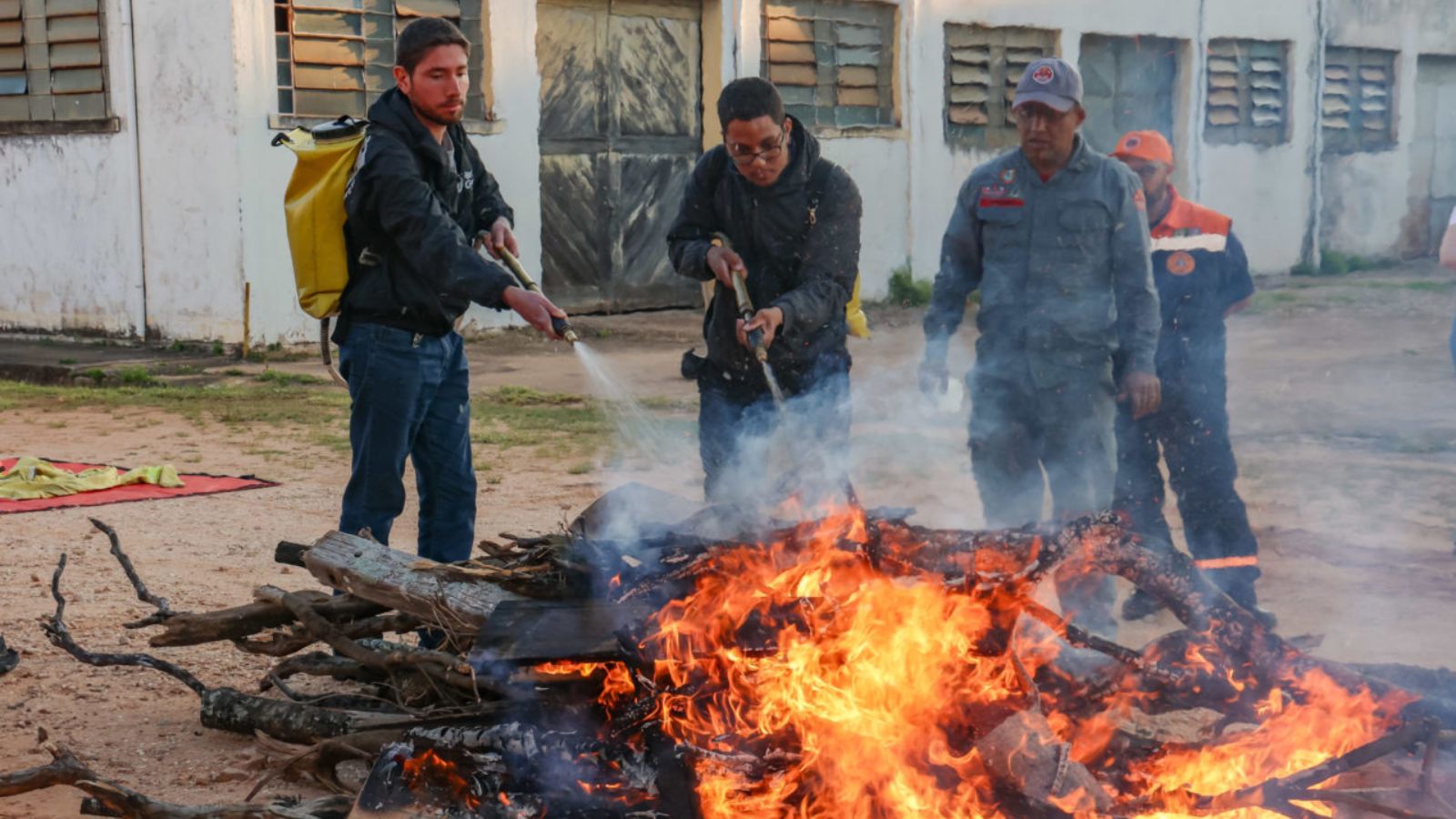 Agricultores de Jundiaí recebem capacitação para combate a incêndios rurais