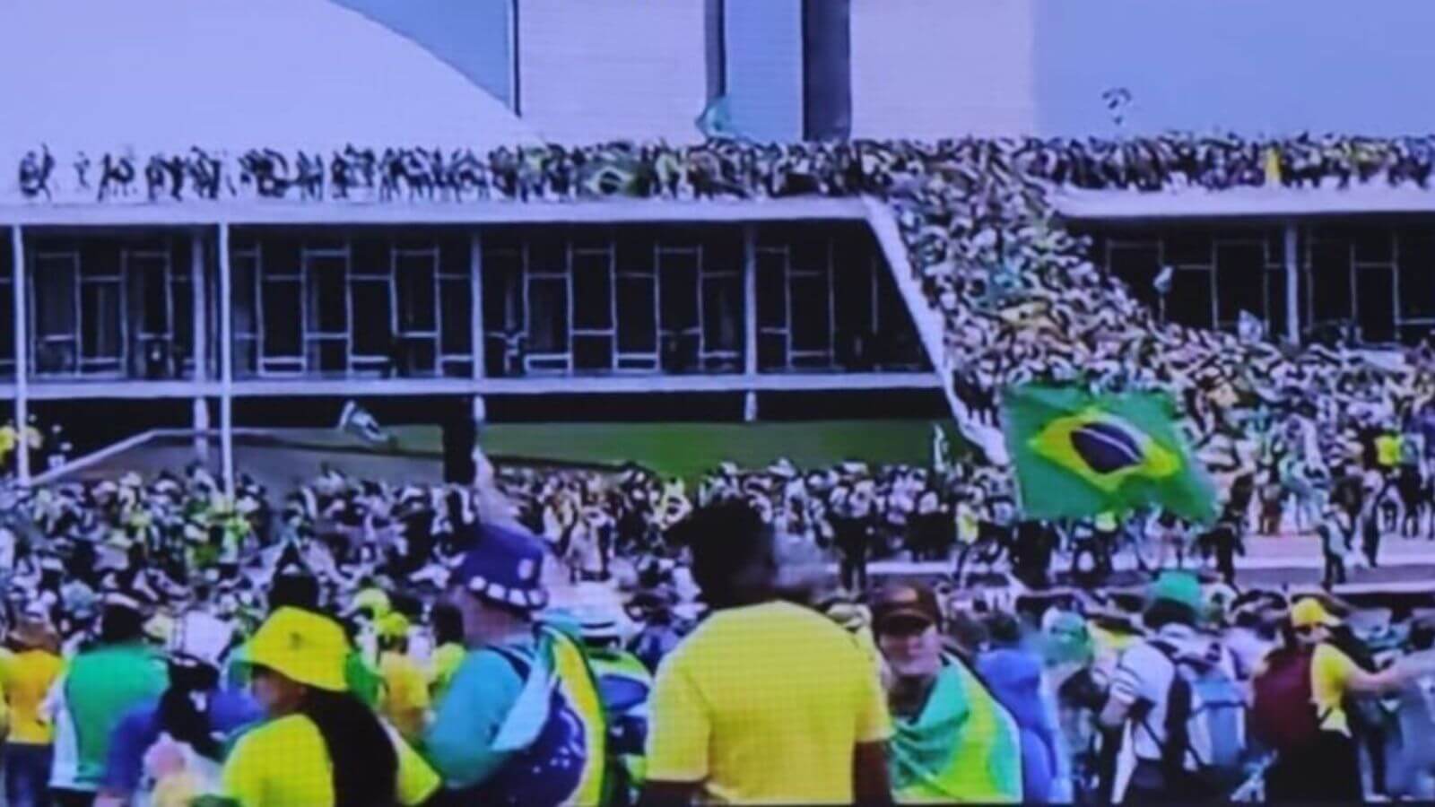 Bolsonaristas invadem Congresso Nacional