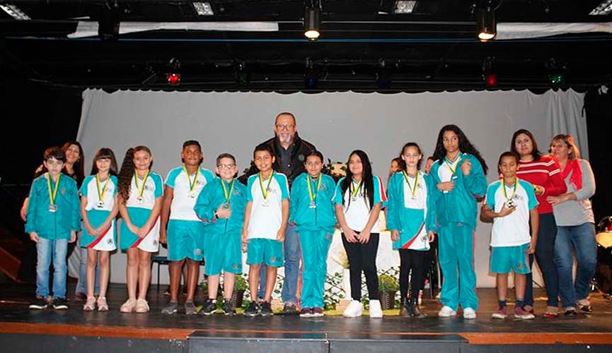 Alunos de Campo Limpo são ouro e prata na 'Olimpíada Canguru de Matemática'