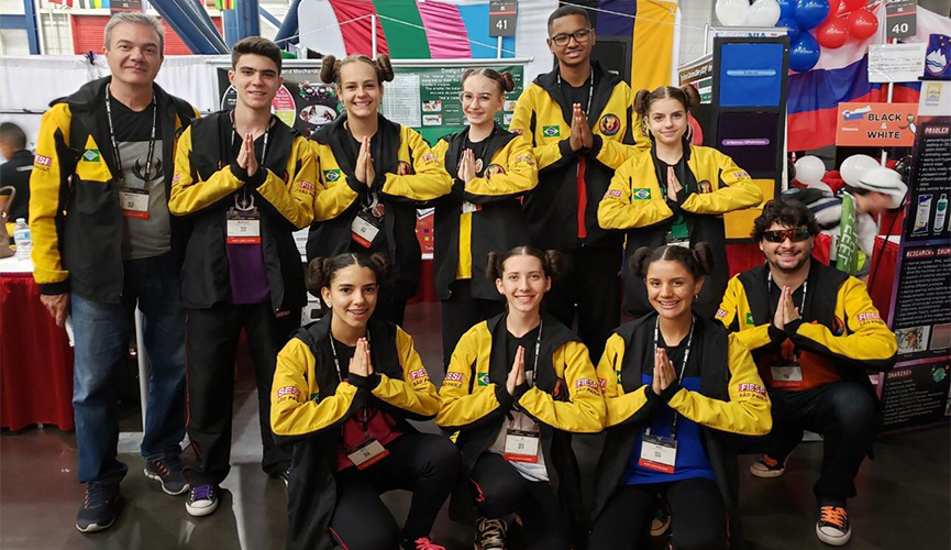 Alunos de Jundiaí são vice-campeões mundiais de robótica em Houston