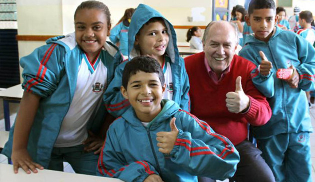 Alunos elogiam o uniforme escolar entregue pela primeira vez em Campo Limpo Paulista
