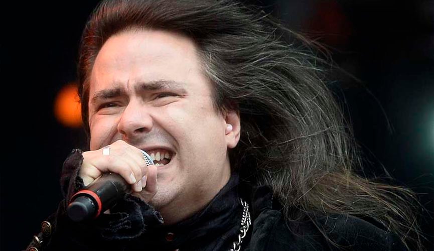 André Matos, das bandas Angra e Shaman, morre aos 47 anos