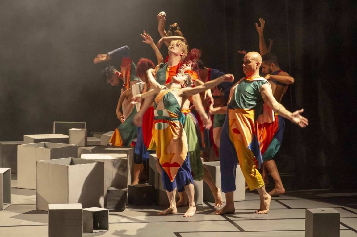 Sesc Jundiaí recebe a Cia de Danças de Diadema com o espetáculo ‘Antropo100 - De Cascudo a Eros’ Sesc Jundiaí recebe a Cia de Danças de Diadema com o espetáculo ‘Antropo100 - De Cascudo a Eros’