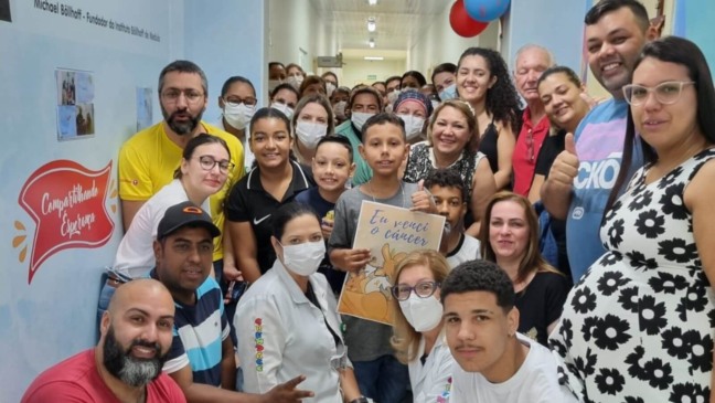 Aos 11 anos, Lucas vence a leucemia e toca o sino da vitória no Grendacc