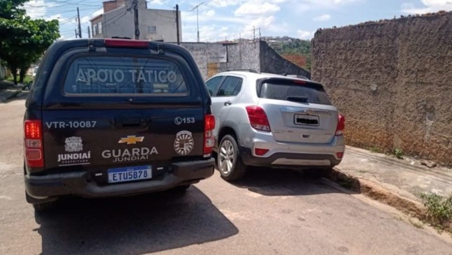 Apoio Tático localiza veículo roubado em Jundiaí