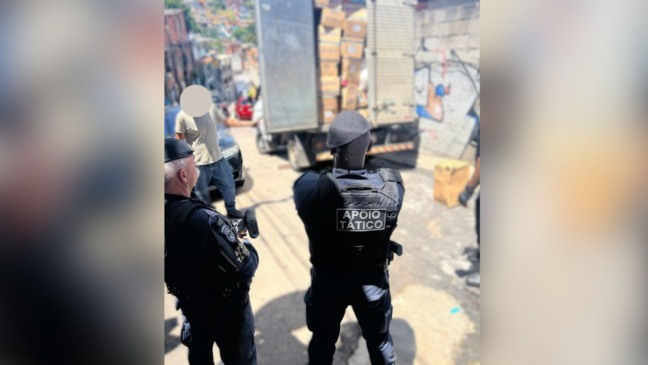 Guarda Municipal de Jundiaí apreendendo drogas