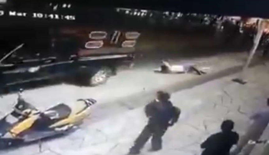 Após não atender pedido, prefeito é amarrado e arrastado pela rua no México