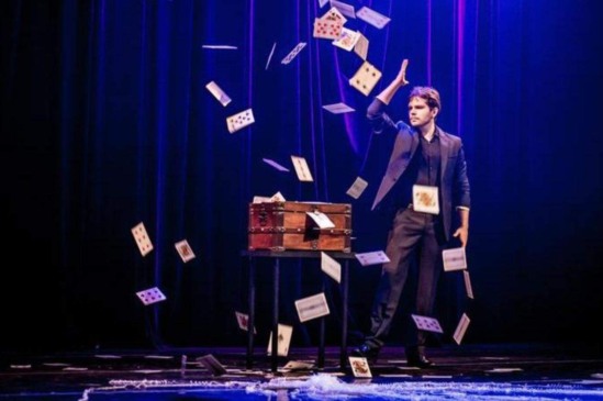 Fim de semana no Sesc Jundiaí tem ilusionismo, espetáculo circense e clubinho literário