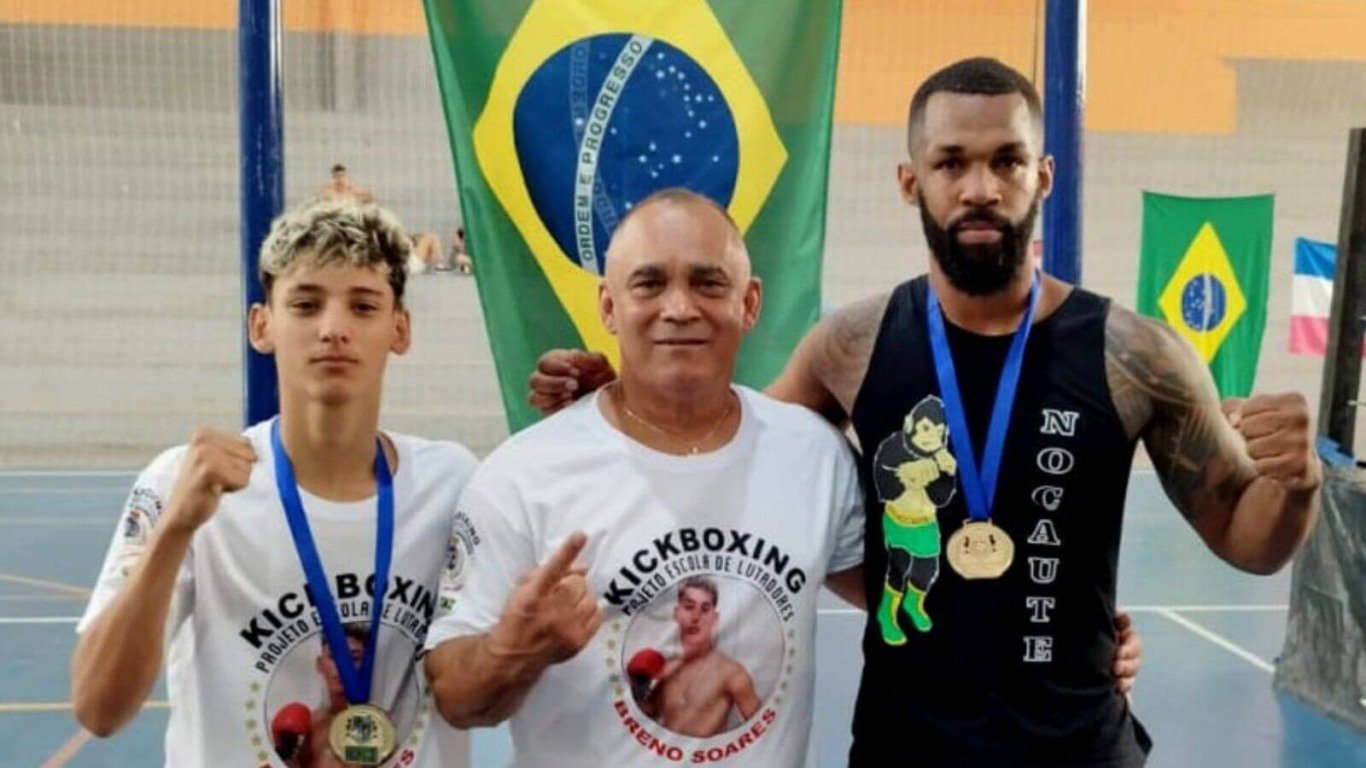 Atleta de Várzea Paulista é bicampeão sul-americano de kickboxing