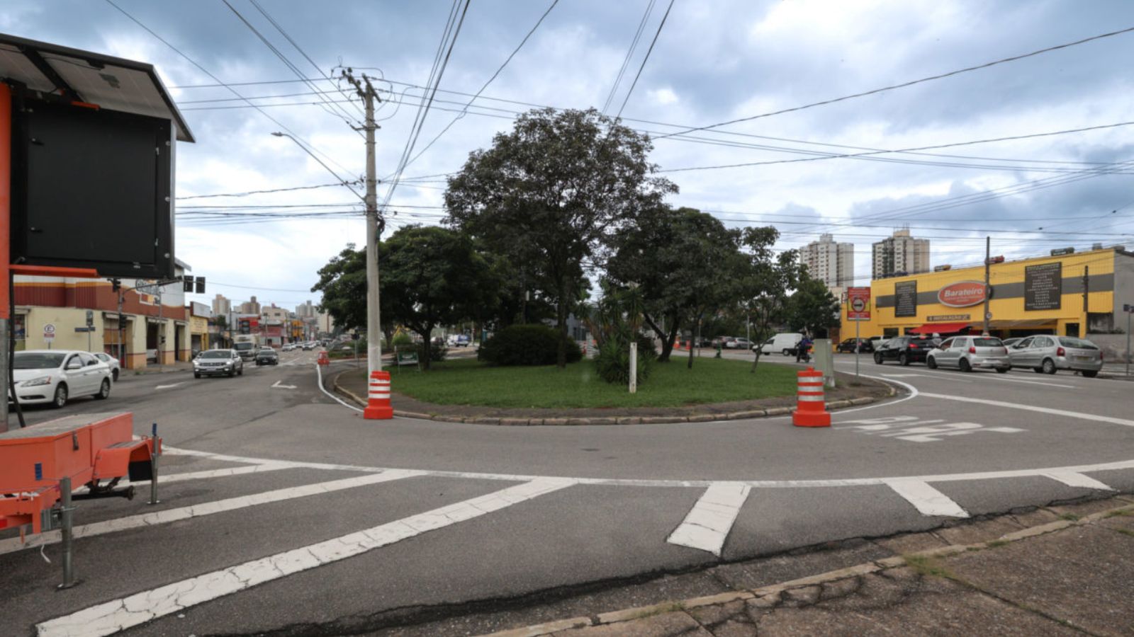Av. Dr. Odil Campos Saes em Jundiaí