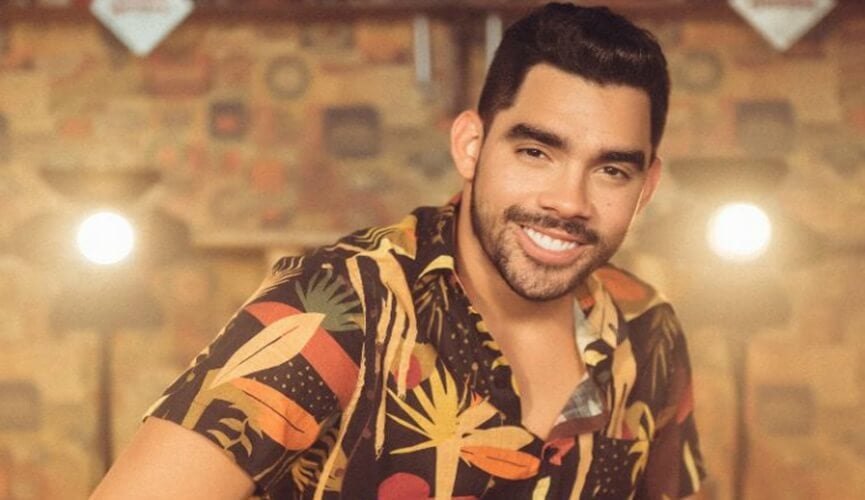 Avião do cantor do hit ‘Jennifer’ cai no Sergipe