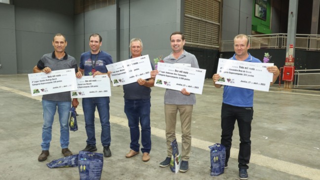 Prefeitura de Jundiaí entrega Subvenção Agrícola e premia produtores da Festa da Uva