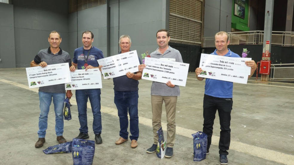 Prefeitura de Jundiaí entrega Subvenção Agrícola e premia produtores da Festa da Uva