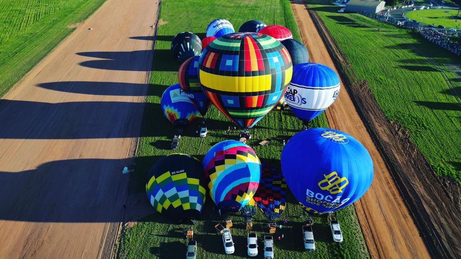 Balões em campo.