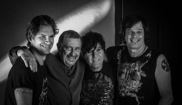 Baterista do RPM, Paulo Pagni está vivo, e guitarrista se desculpa pela “confusão”