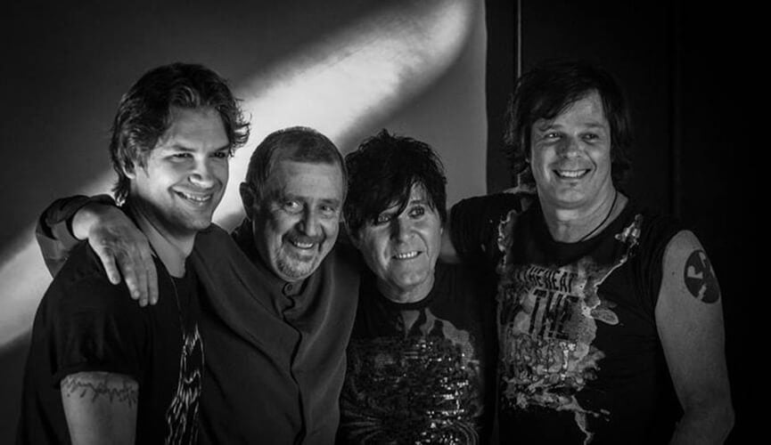 Baterista do RPM, Paulo Pagni está vivo, e guitarrista se desculpa pela “confusão” Baterista do RPM, Paulo Pagni está vivo, e guitarrista se desculpa pela “confusão”