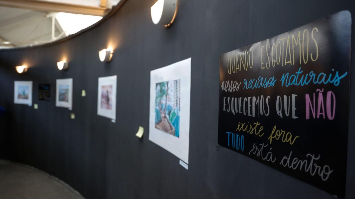 Exposição em Biblioteca de Jundiaí