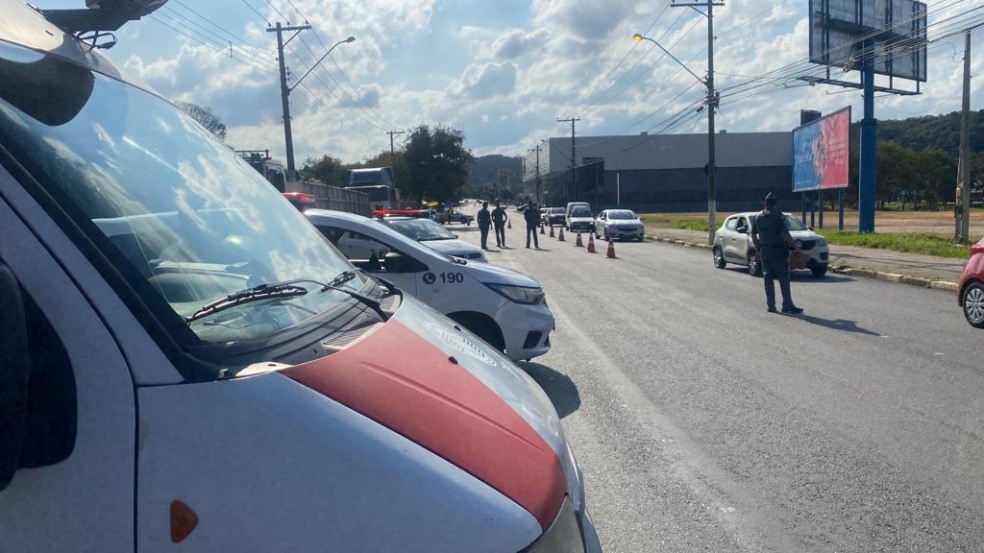 Blitz na Av. Alfried Krupp (Foto: Prefeitura de Campo Limpo Paulista)